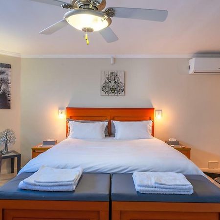 Pro Moni'S Guesthouse ミューゼンバーグ エクステリア 写真